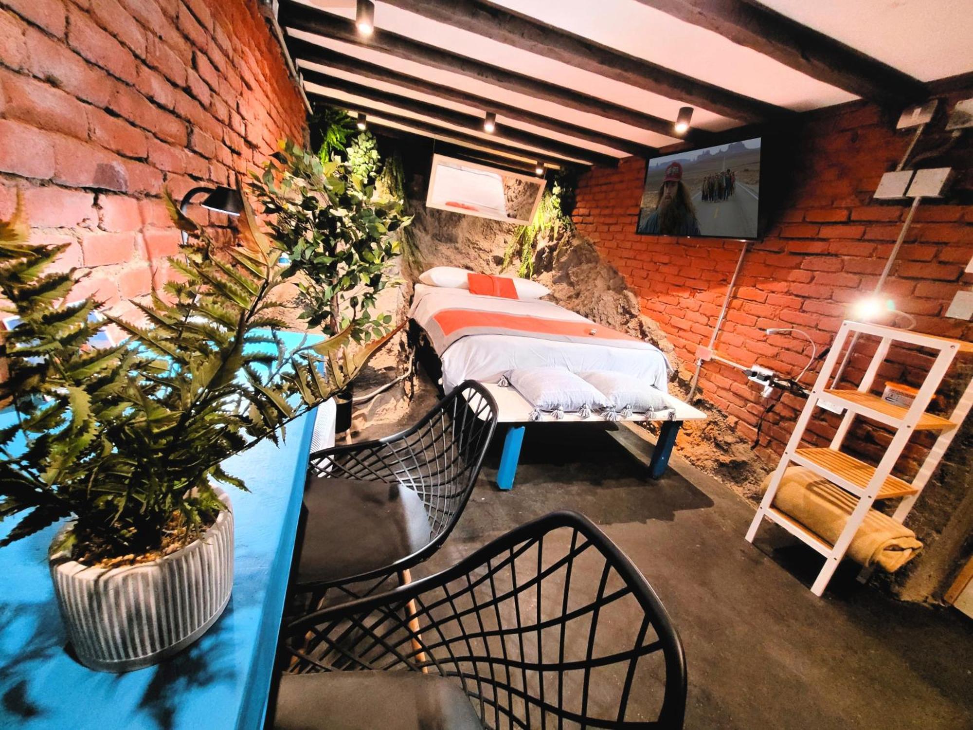 Maki & Hostal *