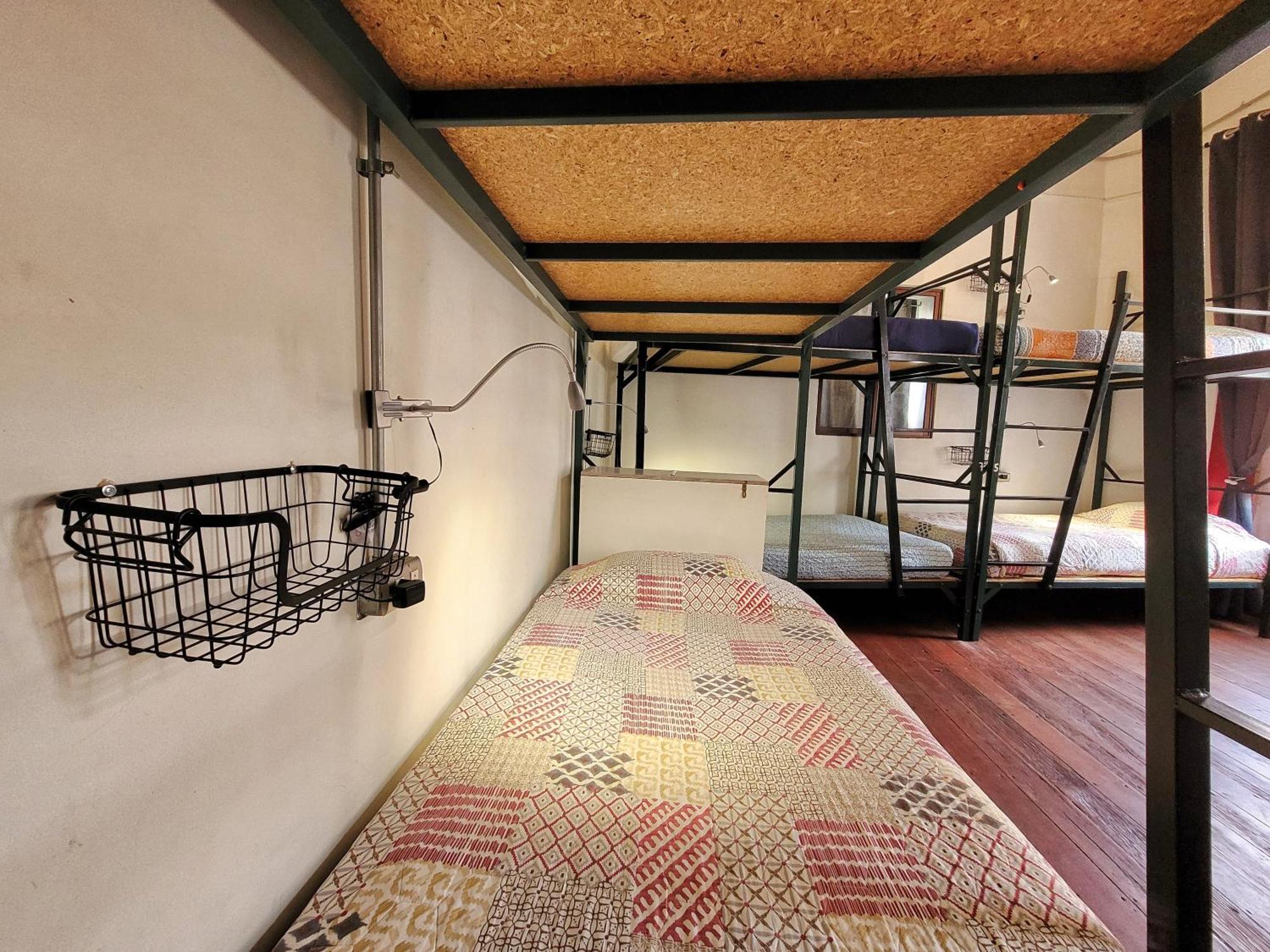Maki & Hostal *