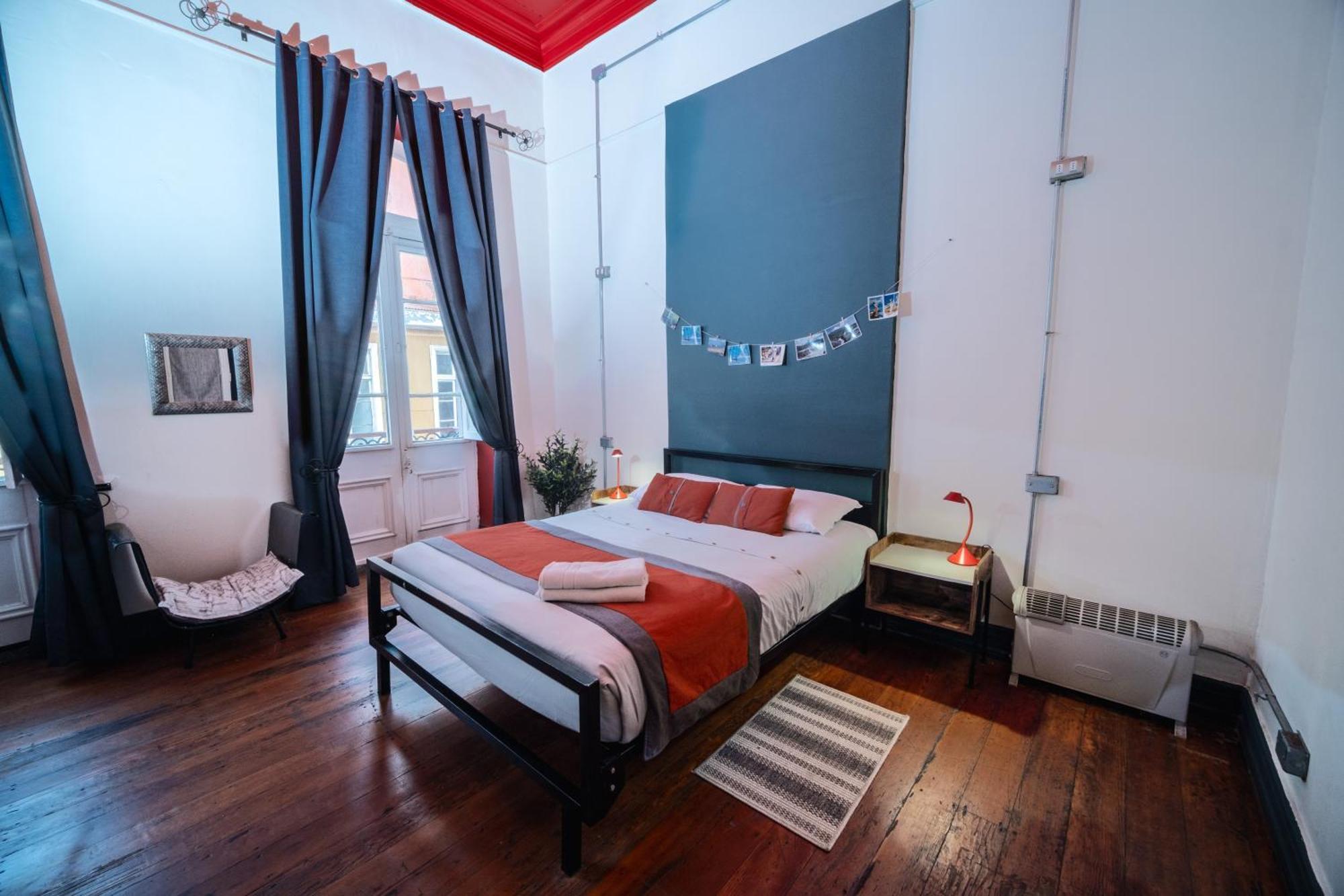 Hostal Maki &
